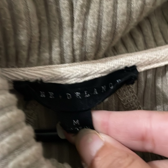 Jane & Delancey Sweater Women's Medium Tan Ribbed Long Sleeve Round Neck Slit - Picture 3 of 5